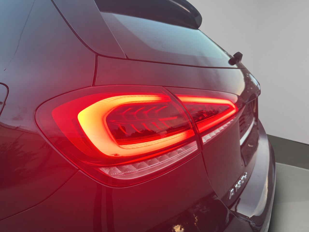 Mercedes-benz A 180 A 180 d Automatic Premium