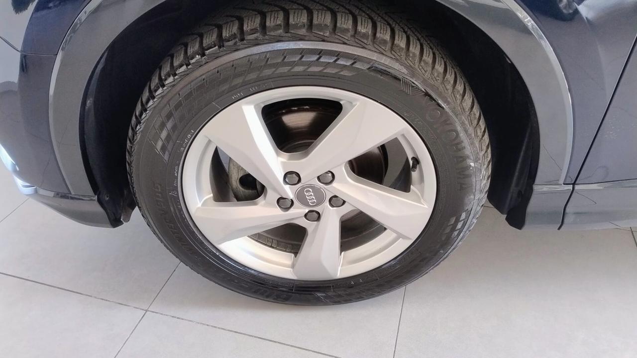 Audi Q3 35 TDI S tronic Business Advanced