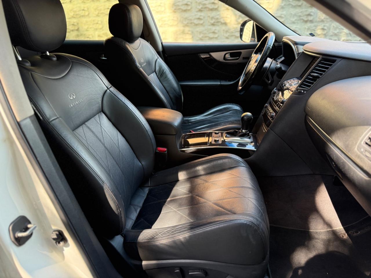 Infiniti FX FX30d S