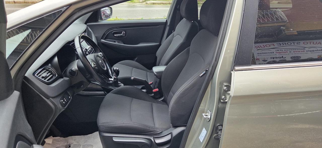 KIA CARENS 1.7 FAMILY