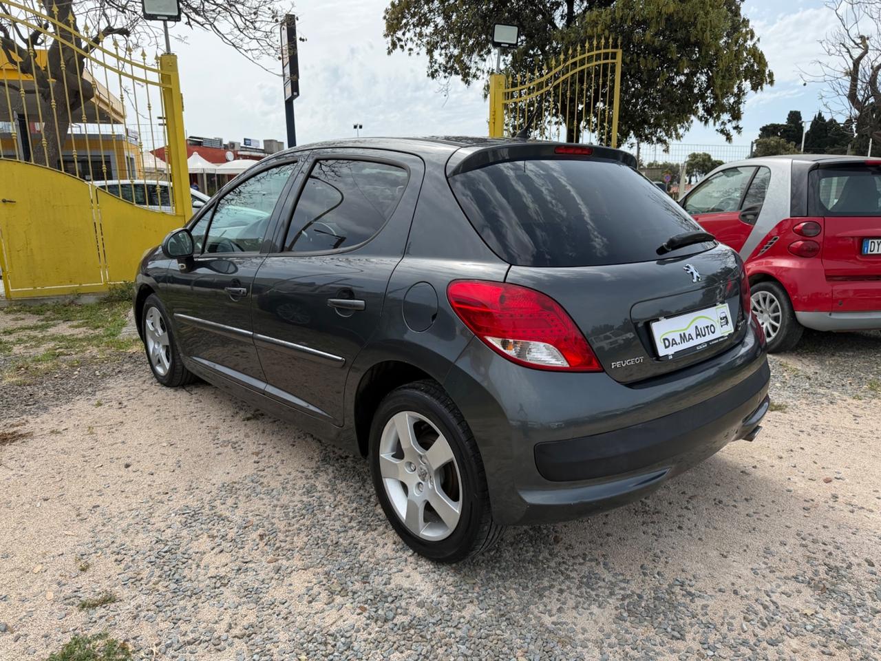 Peugeot 207 1.6 8V HDi 93CV 5p. Allure 2011