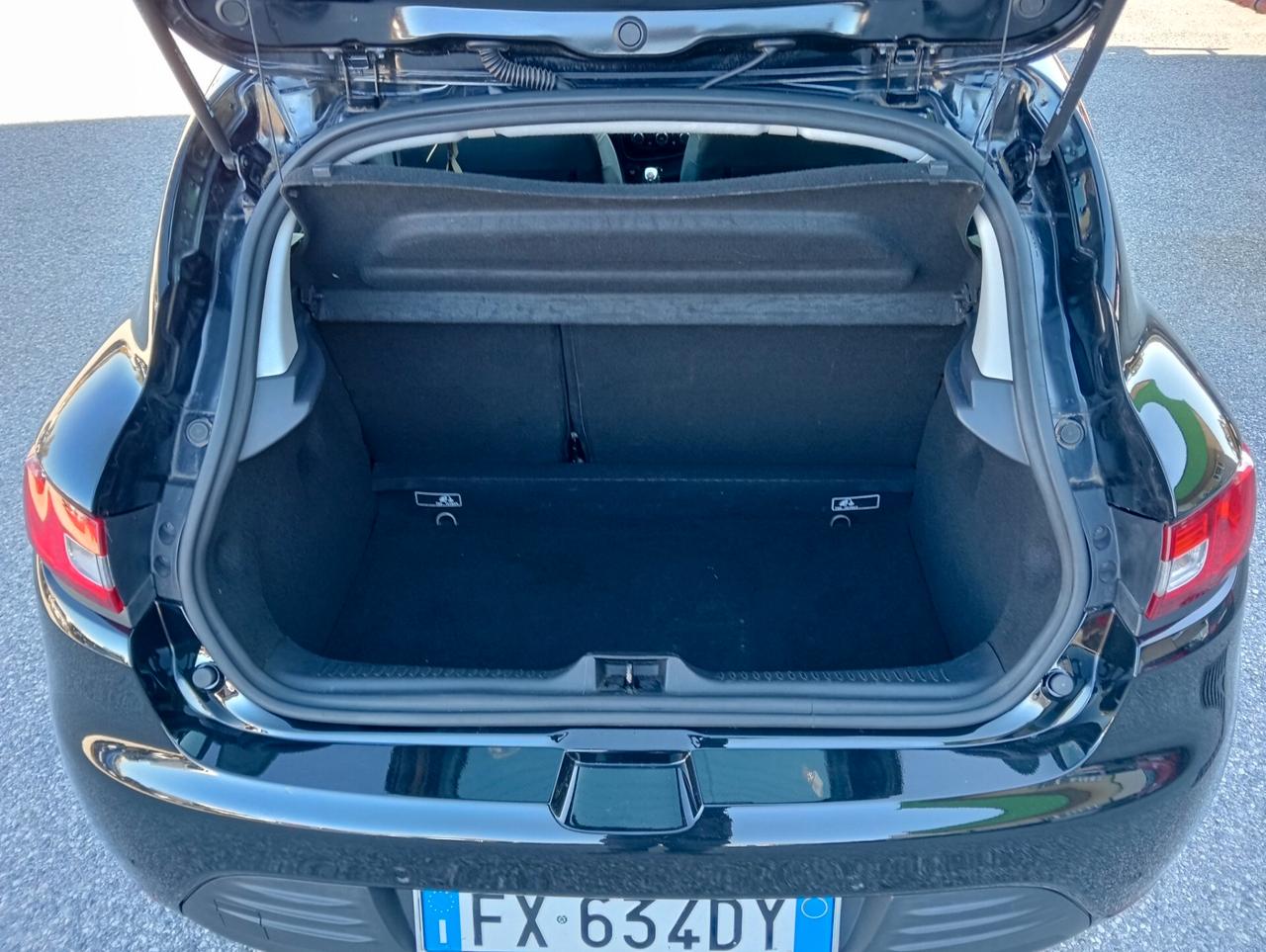 Renault Clio TCe 12V 90cv 5p. OK NEOPATENTATI