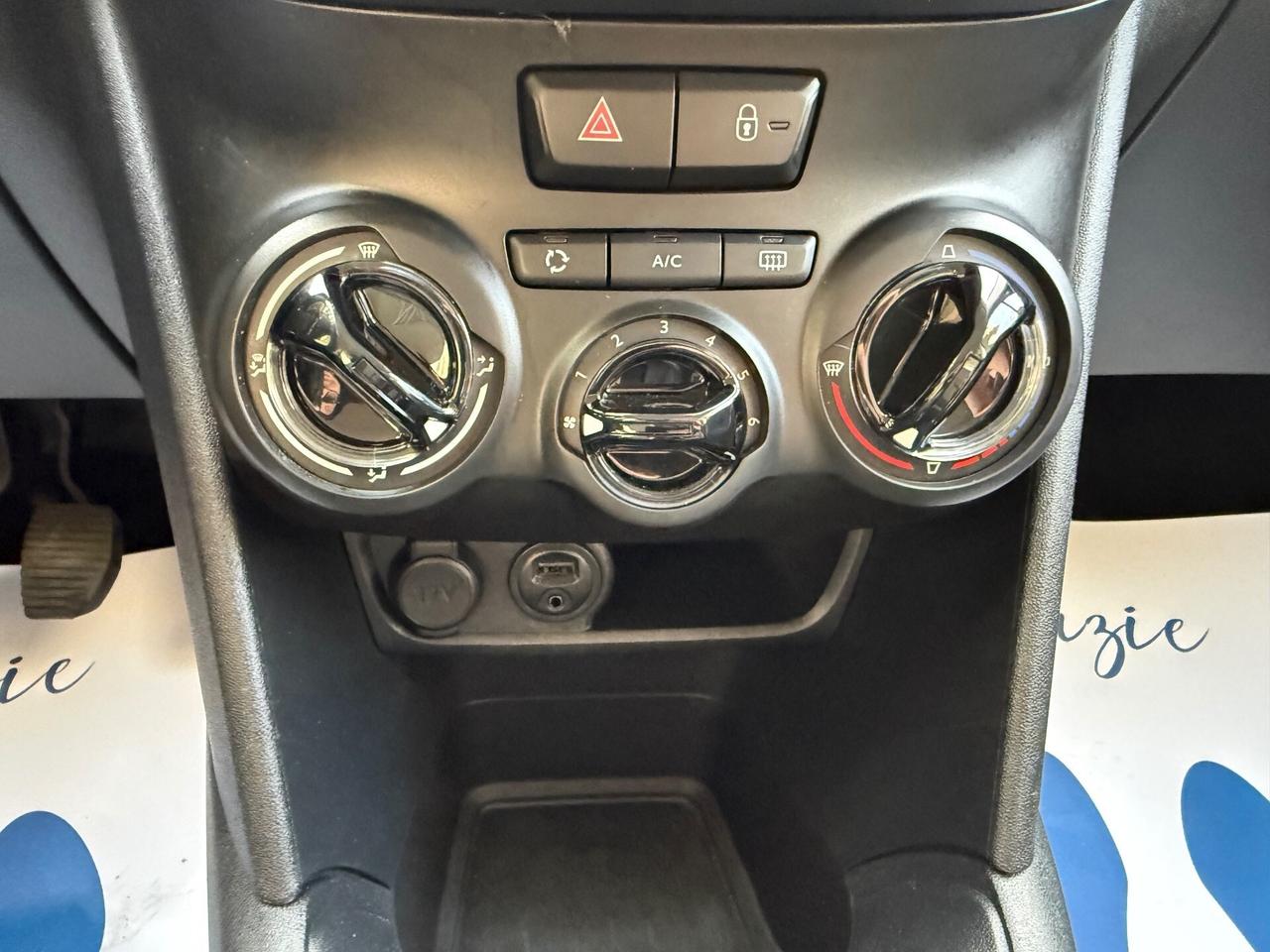 Peugeot 208 1.4 VTi 95 CV 5p - Neopatentati