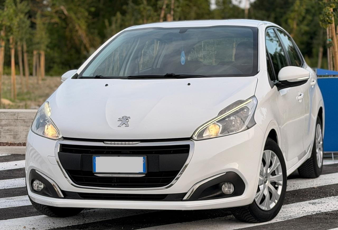 Peugeot 208 PureTech 82 5p. GPL Allure