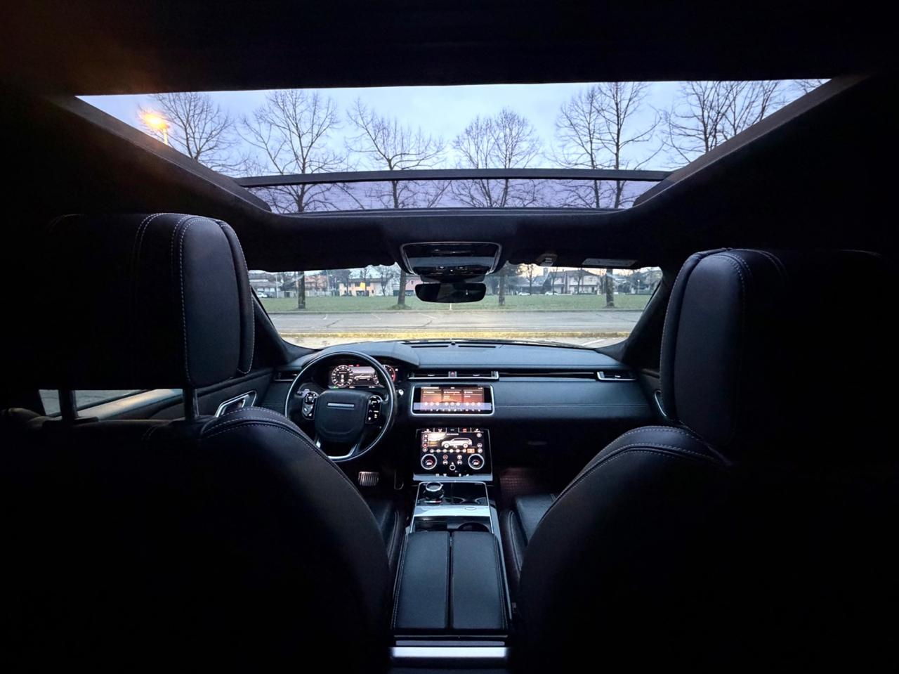 Land Rover Range Velar 3.0D V6 300 CV R-Dynamic HSE