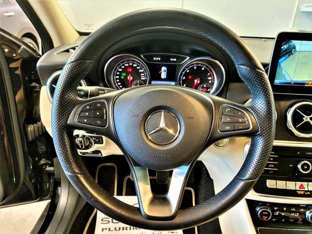 MERCEDES-BENZ GLA 180 1.6 Benzina Sport