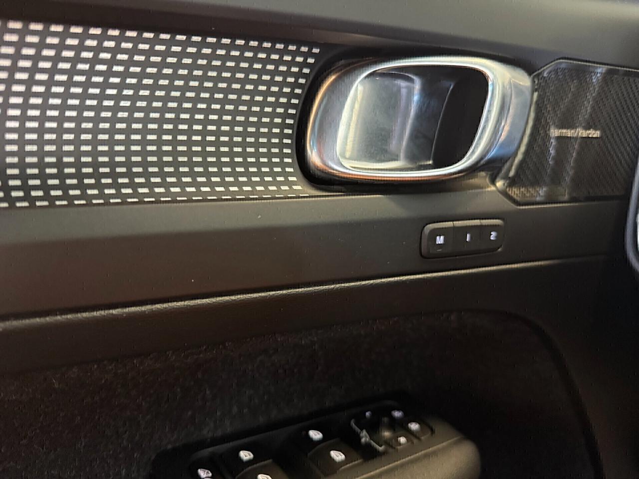 Volvo XC40 D4 AWD Geartronic R-design FULL OPTIONAL