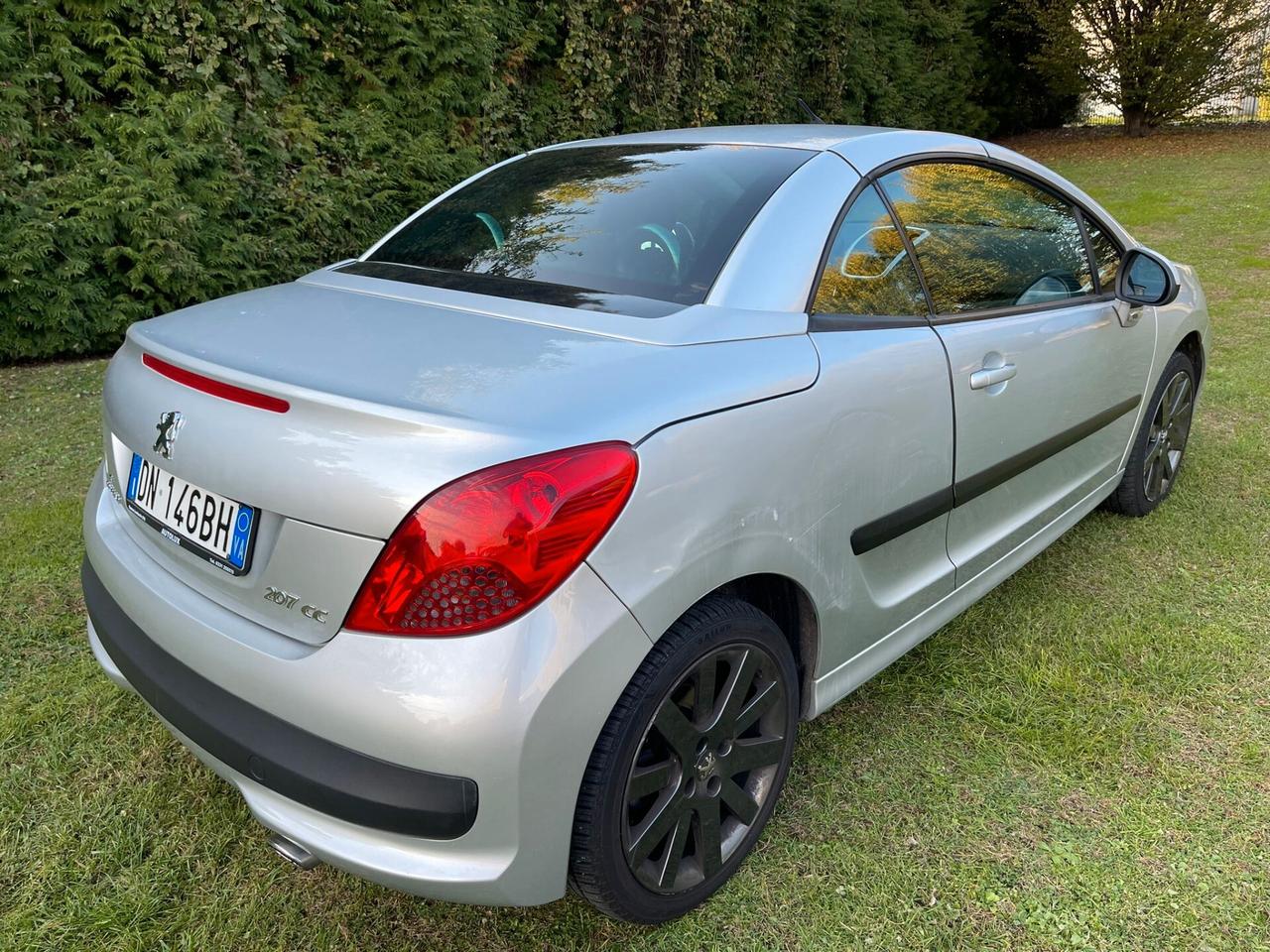 Peugeot 207 1.6 THP 150CV CC Féline