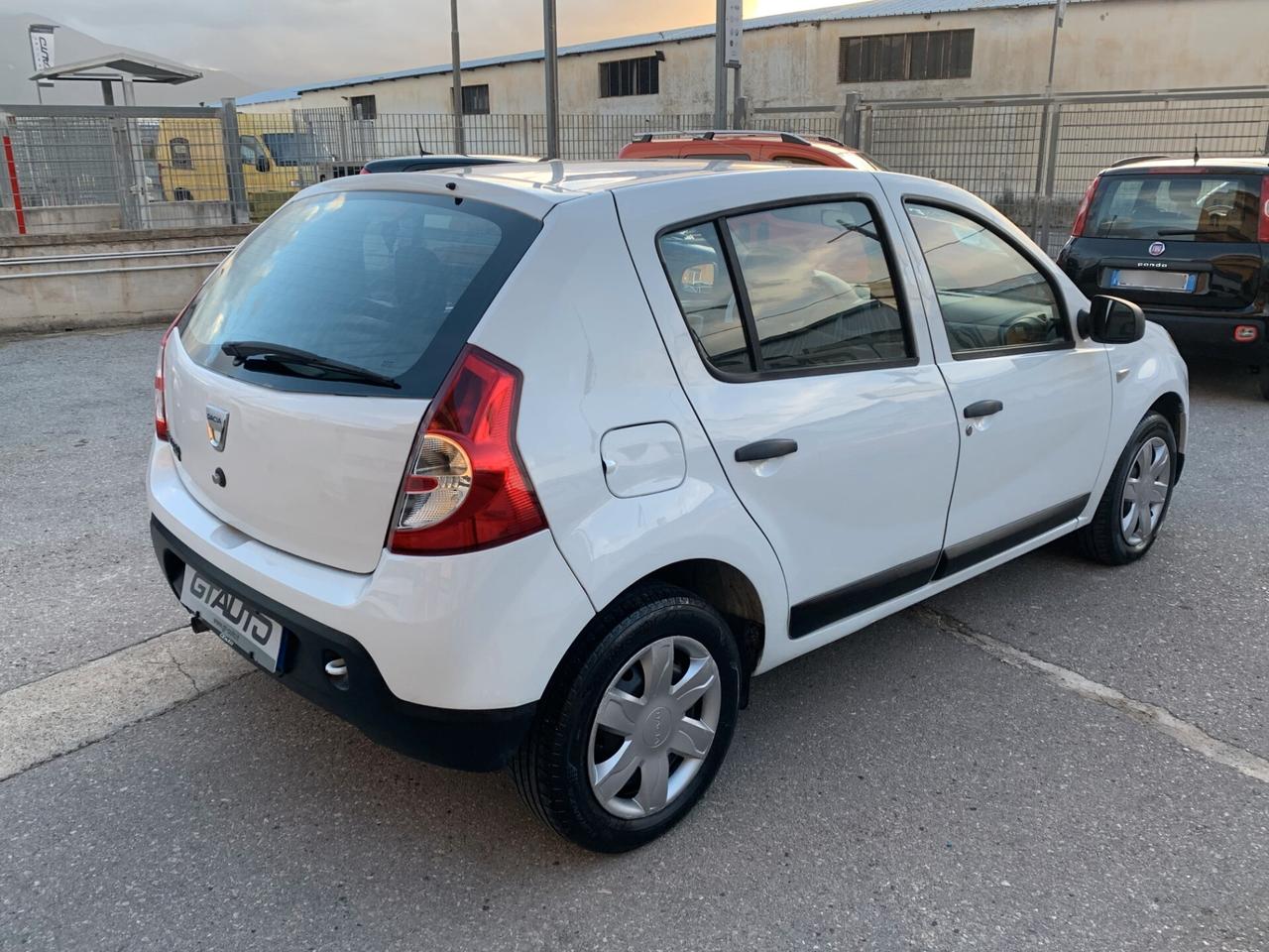 Dacia Sandero 1.4 GPL Laureate