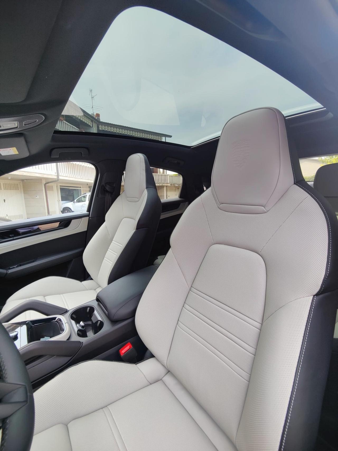 Porsche Cayenne Coupé 3.0 V6 E-Hybrid