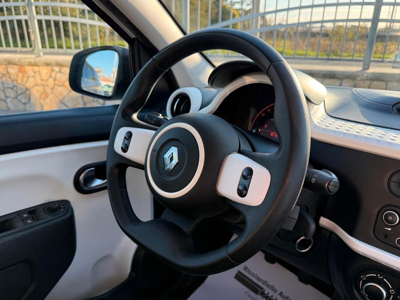 Renault Twingo 1.0 SCe 69Cv Energy - neopatentati
