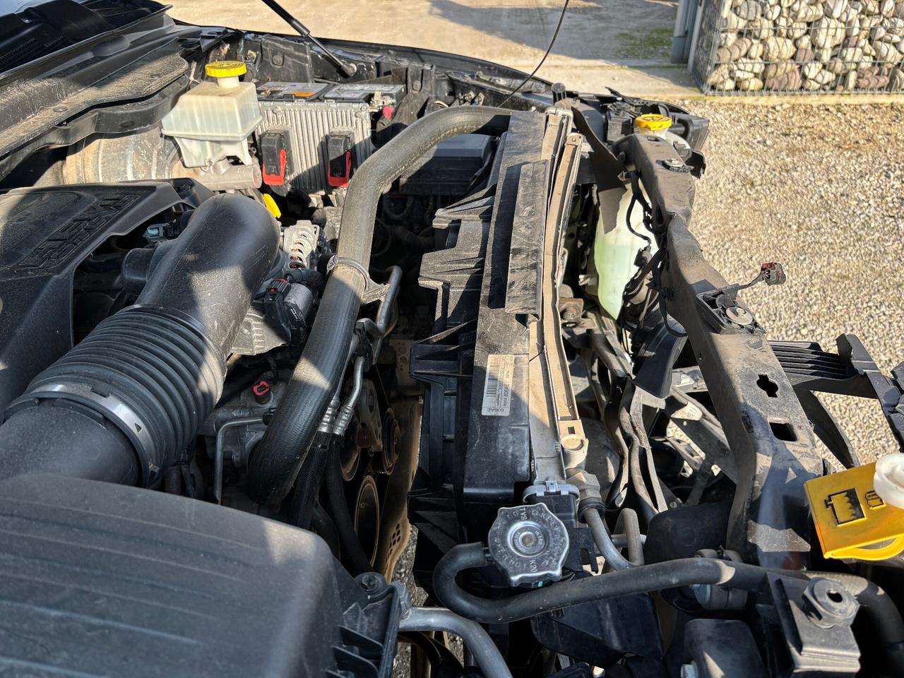 Dodge RAM 5.7 motore emi