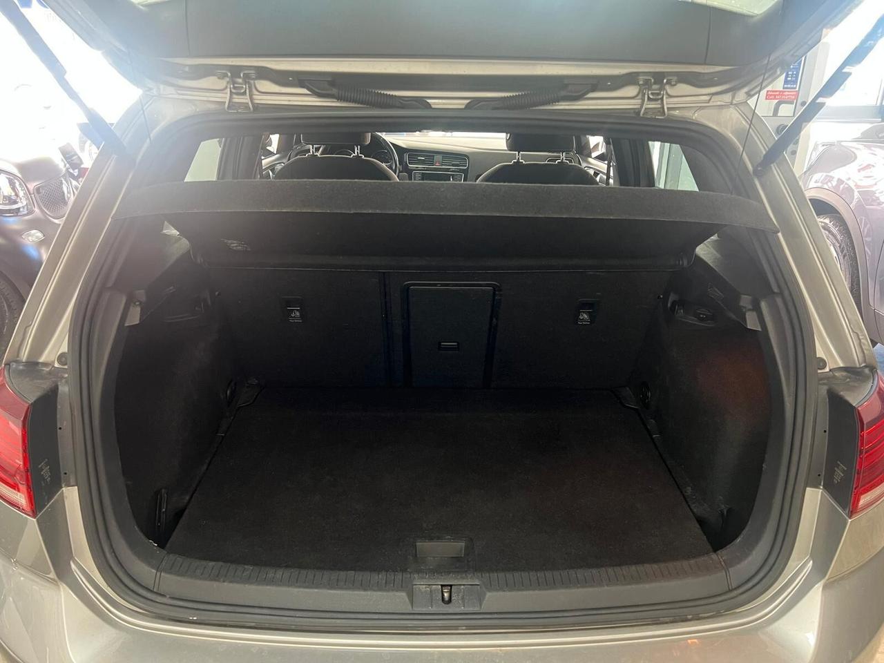 Volkswagen Golf 1.6 TDI DSG 5p. Highline BlueMotion Technology