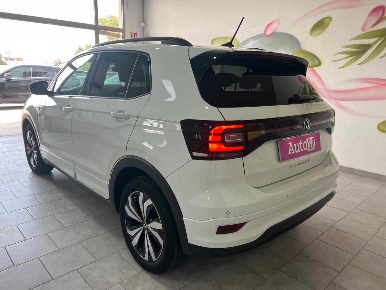 Volkswagen T-Cross 1.0 TSI 110 CV R-LINE Sport