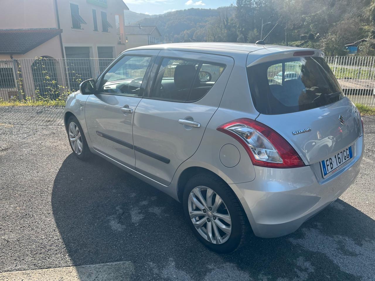 Suzuki Swift 1.3 DDiS 5 porte B-Cool