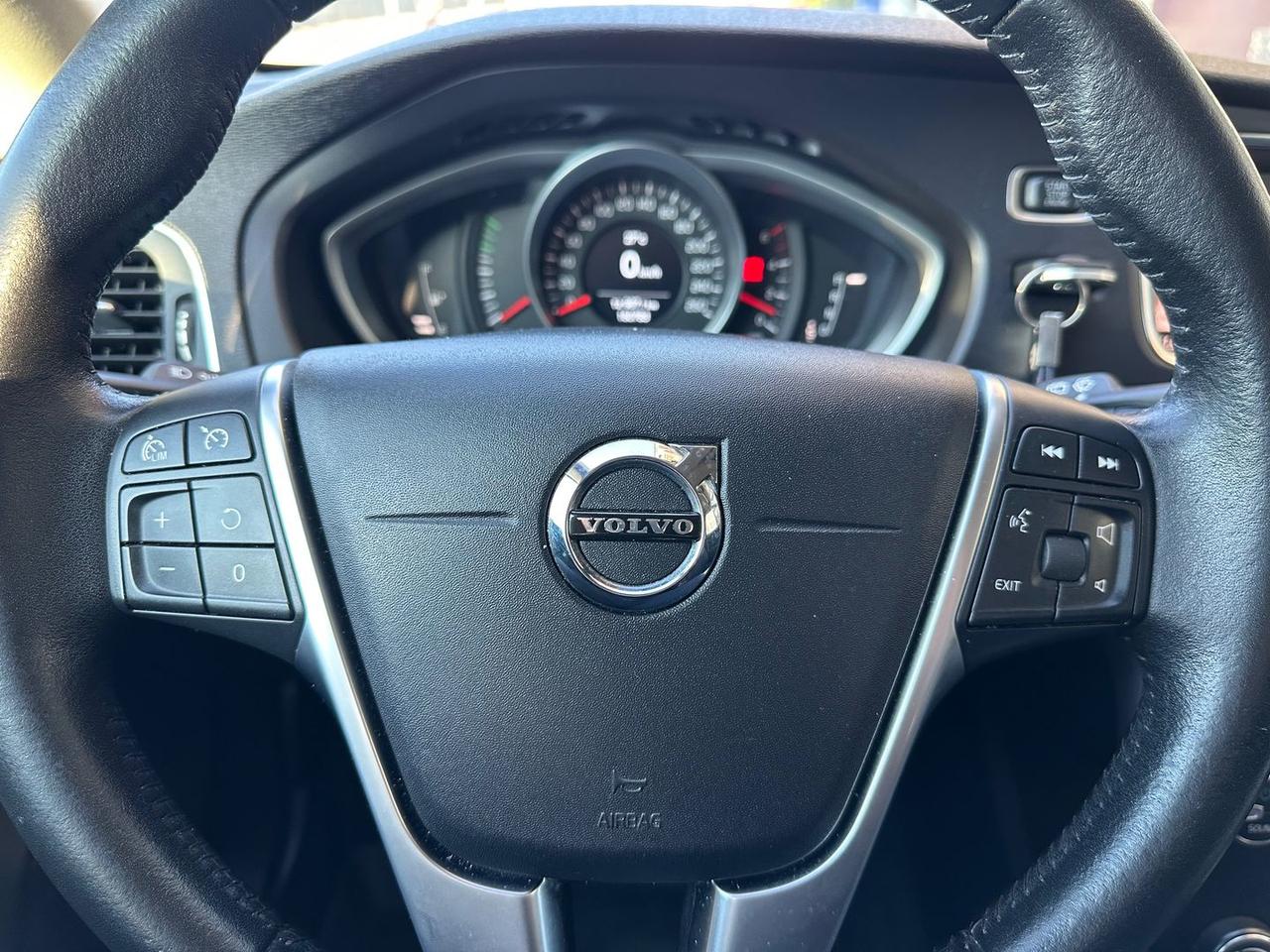 Volvo V40 D2 Momentum Geartronic #10585