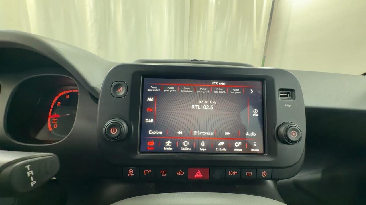 Fiat Panda 1.0 FireFly S&S Hybrid Garmin