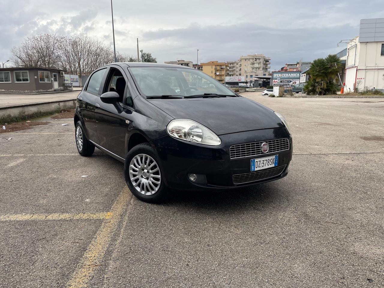 Fiat Grande Punto 1.4 Natural Power Full 2010 Perfetta