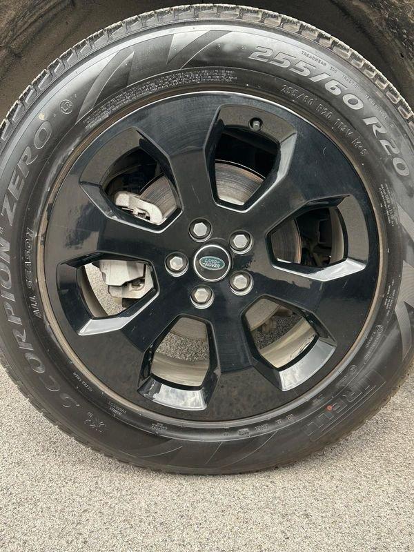 Land Rover Defender (2019) LAND ROVER 110 3.0D I6 200 CV AWD Auto X-Dynamic SE