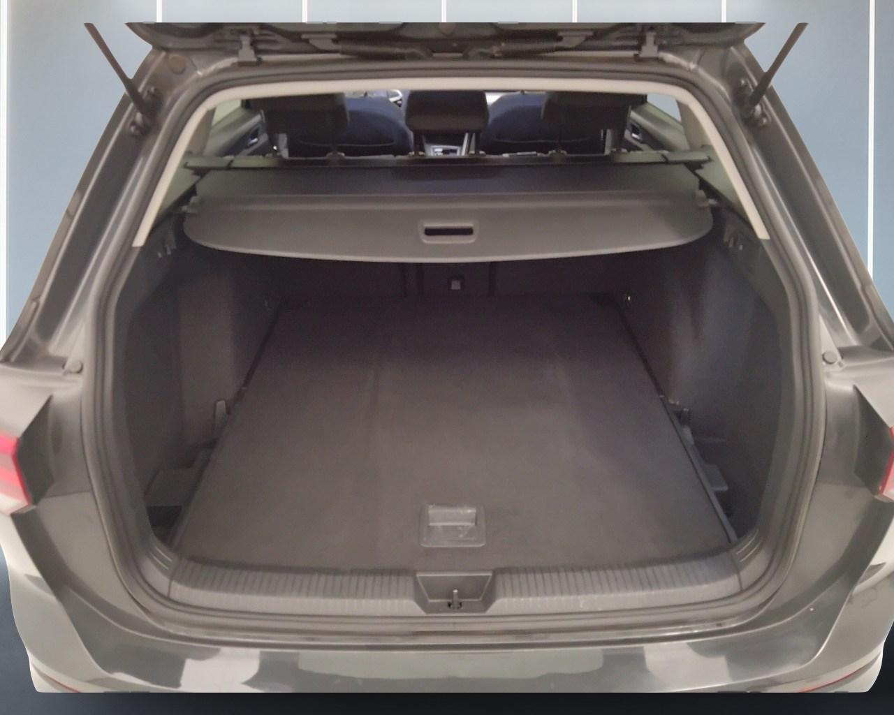 VOLKSWAGEN Golf VIII 2020 Variant - Golf Variant 2.0 tdi Life 115cv dsg