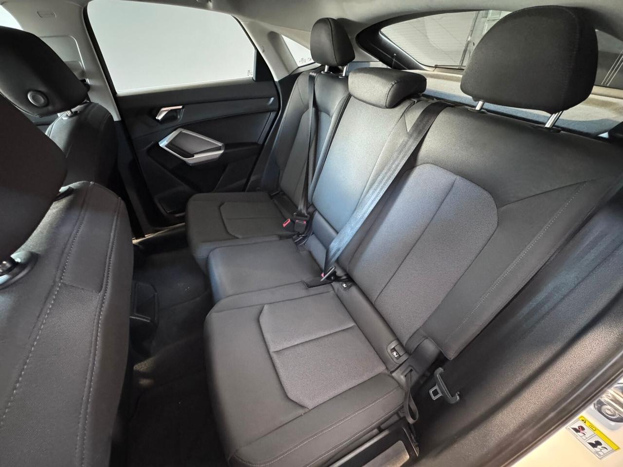 Audi Q3 SPB 35 TDI S tronic Business Advanced