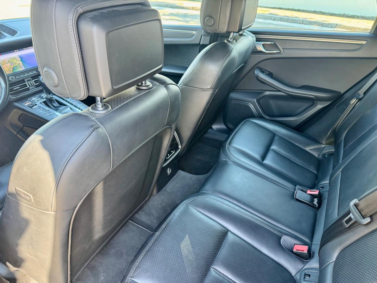 Porsche Macan 2.0 245cv Full Full (PERMUTO)