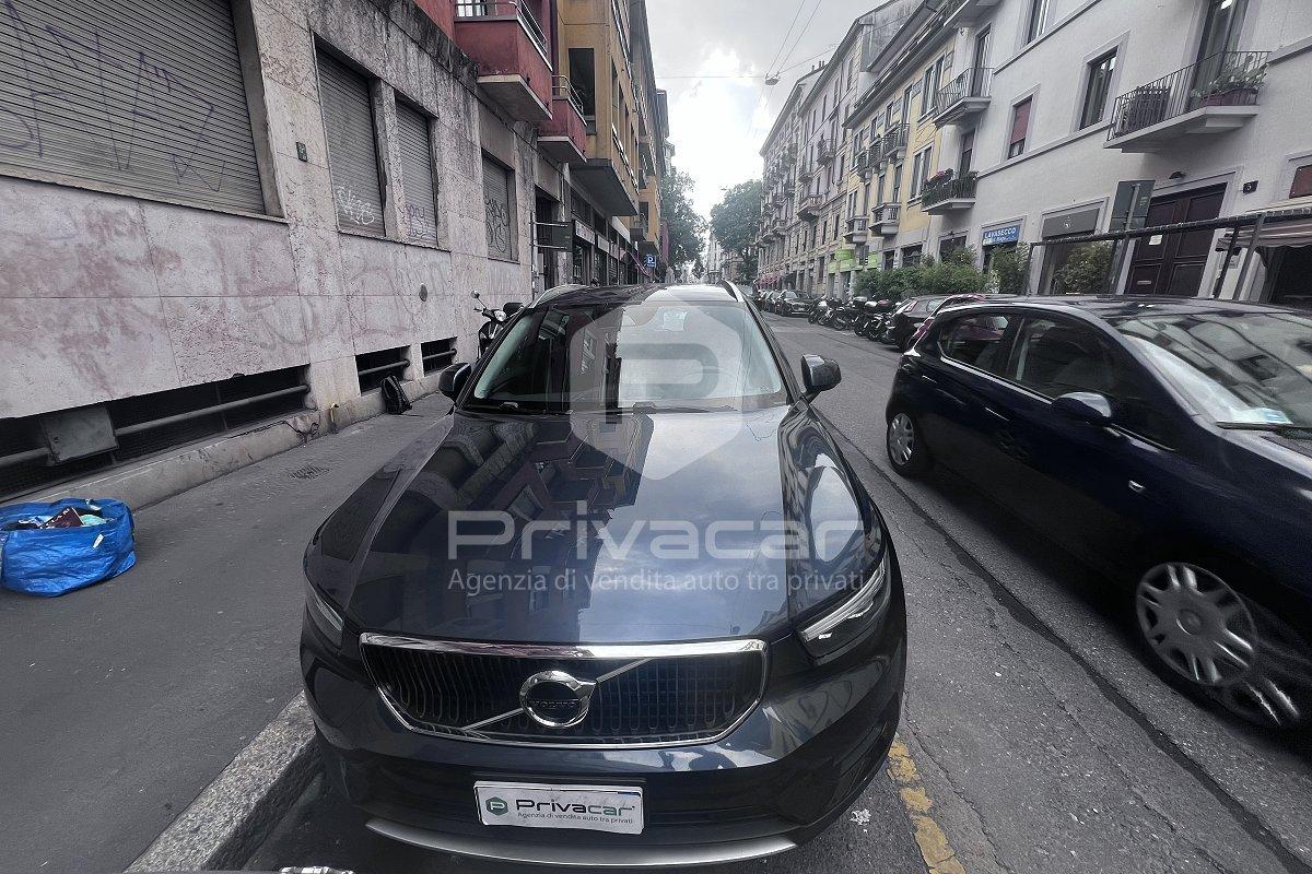 VOLVO XC40 T3 Geartronic Momentum Pro