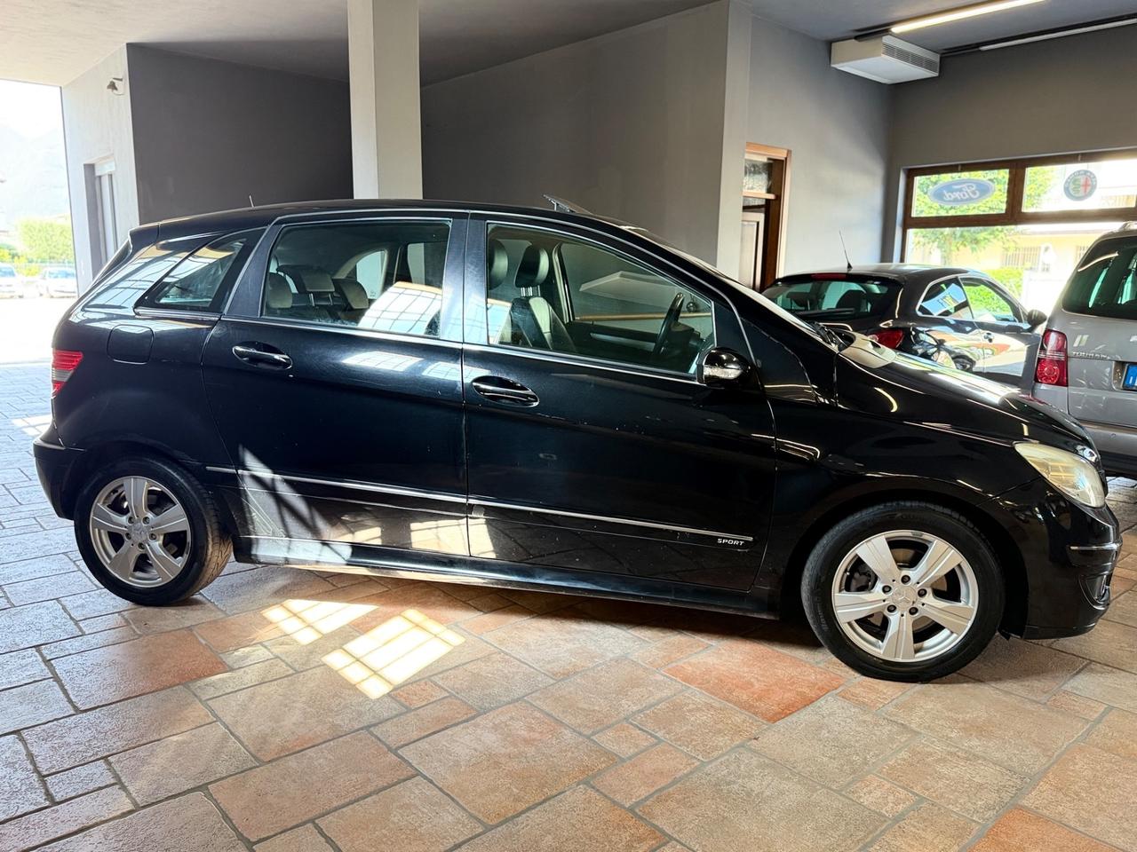 Mercedes-benz B 200 Turbo Sport
