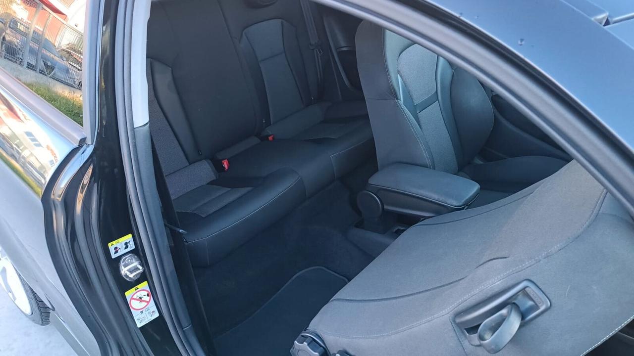 Audi A1 1.4 TDI 90CV Sport