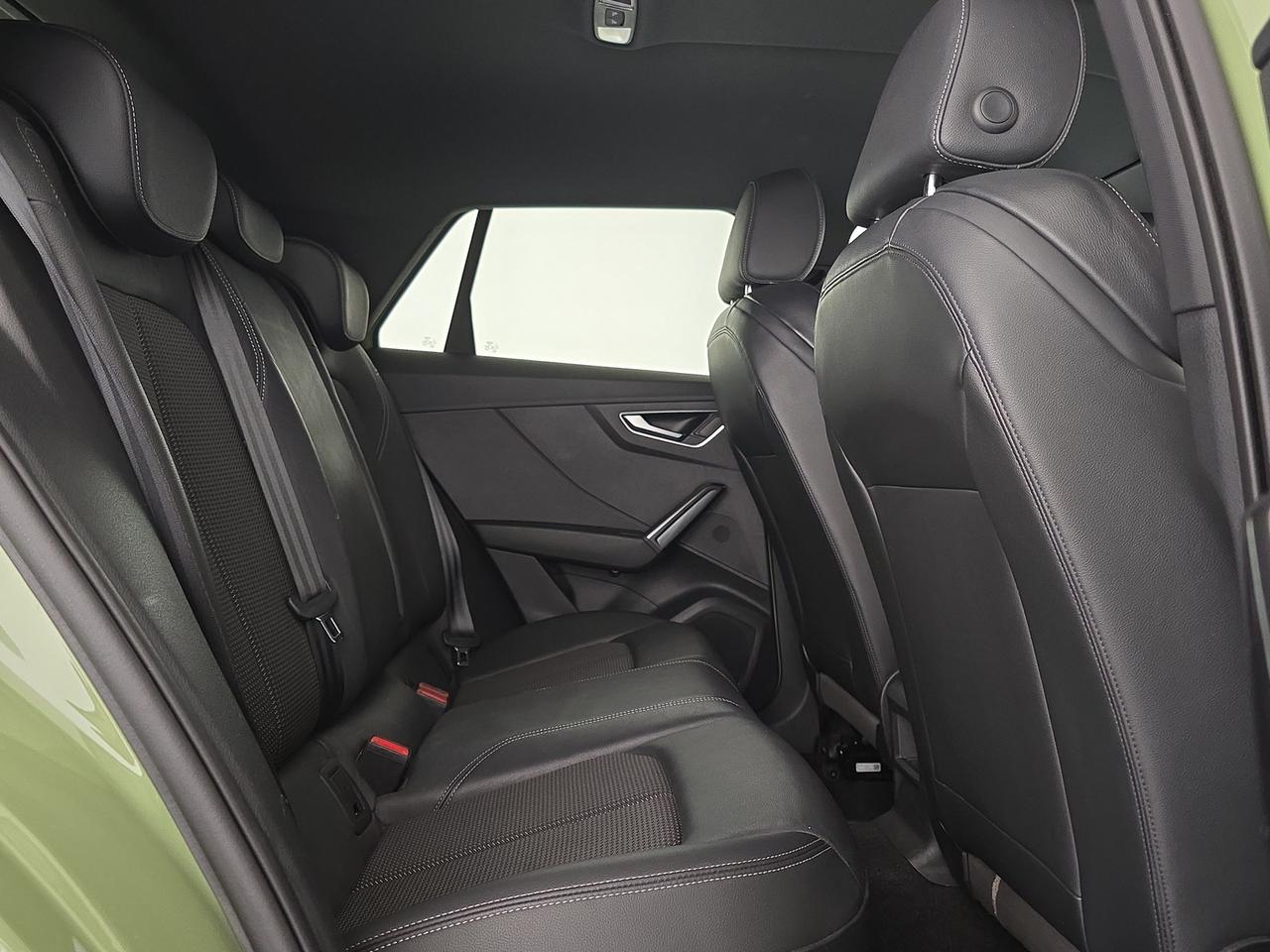 Audi Q2 35 2.0 tdi identity black s-tronic