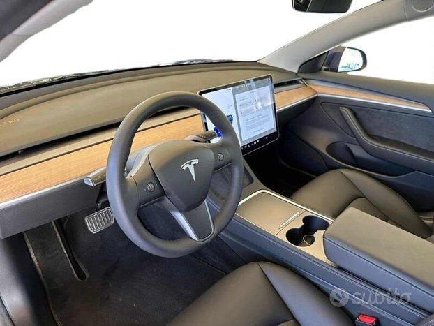 Tesla Model 3 RWD GUIDA AUTONOMA