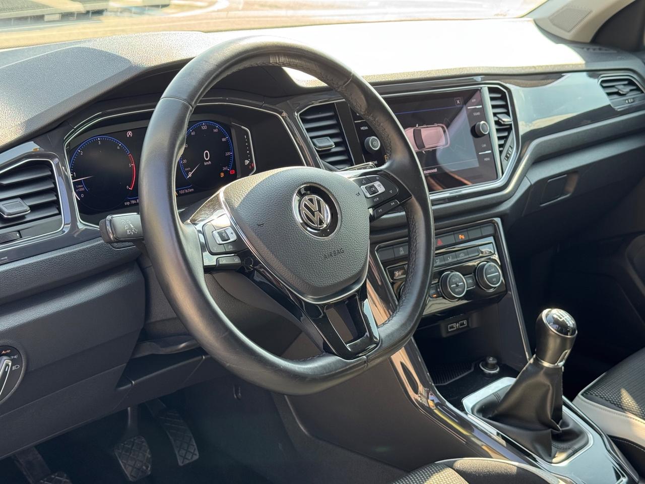 Volkswagen T-Roc 1.6 TDI SCR Advanced VIRTUAL, LED, TELECAMERA