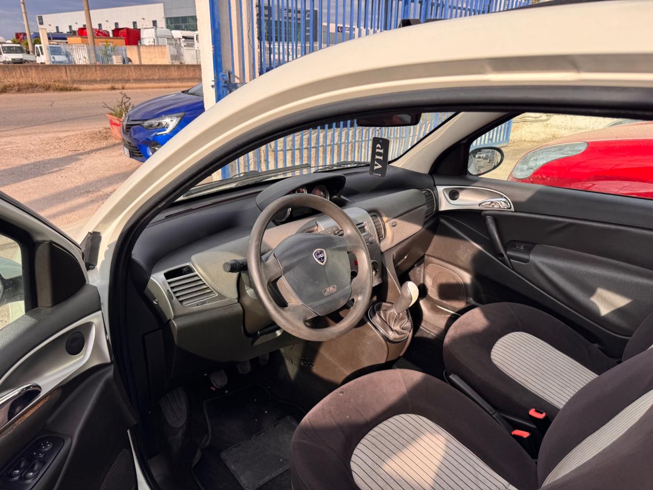 Lancia Ypsilon 1.3 MJT “TETTO APRIBILE”