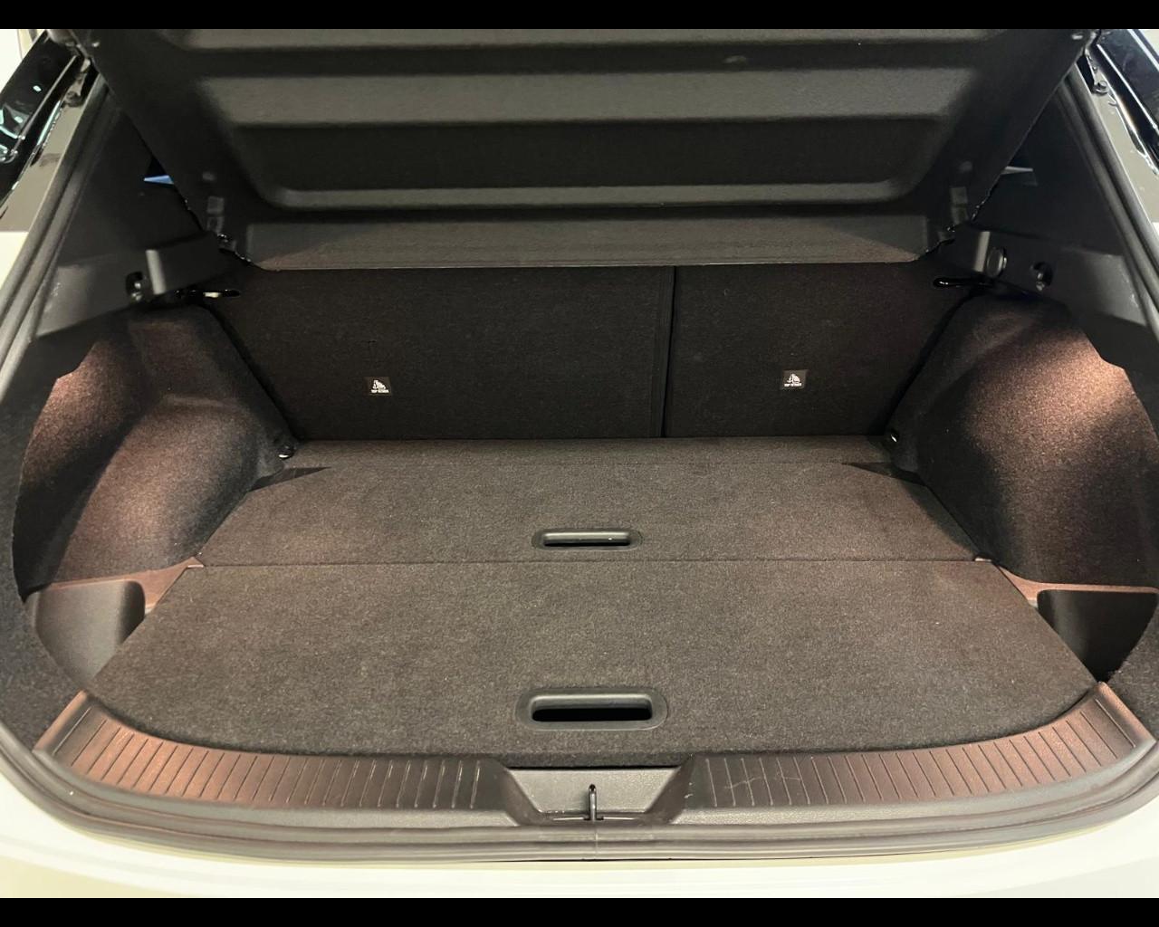 NISSAN QASHQAI TEKNA MHYB 140CV
