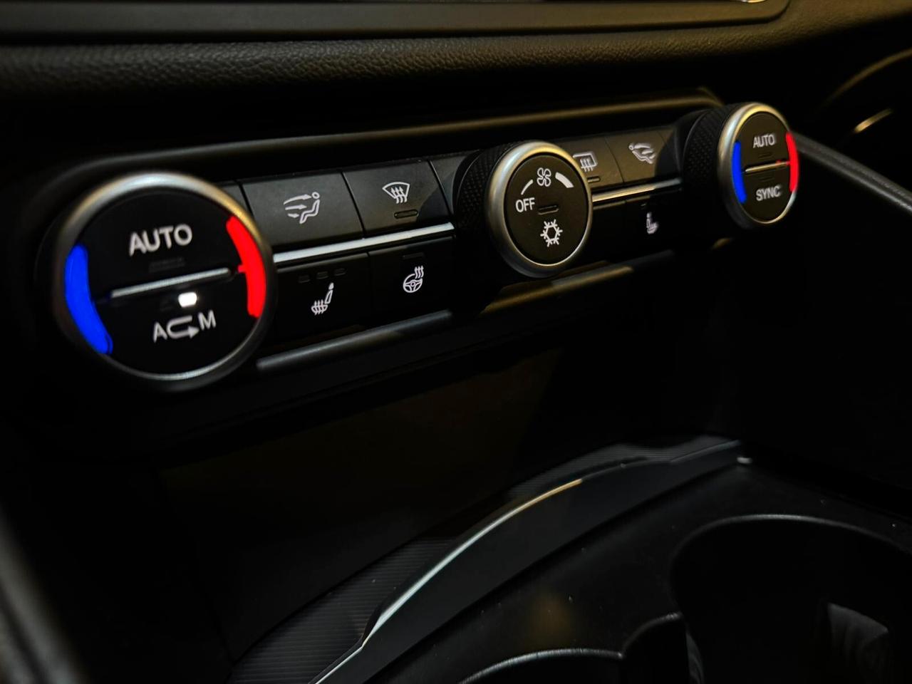 Alfa Romeo Giulia 2.2 Turbodiesel 210 CV AT8 AWD Q4 Veloce