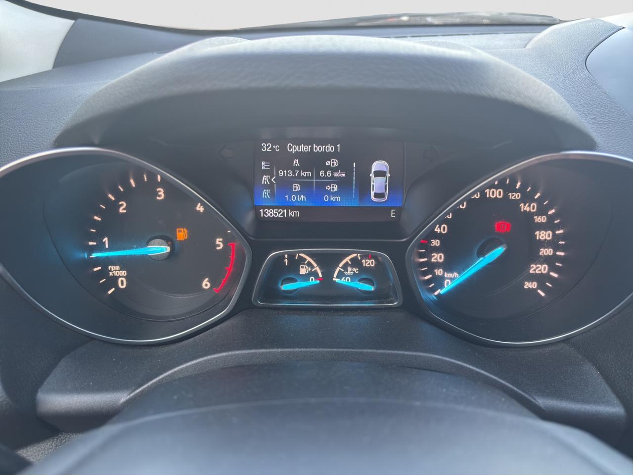 Ford Kuga 1.5 TDCI 120 CV S&S 2WD Titanium