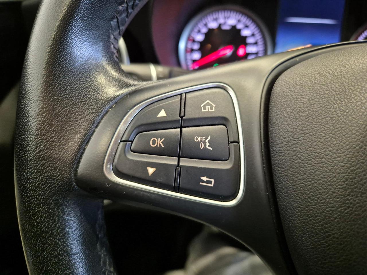 MERCEDES-BENZ C 180 d Executive