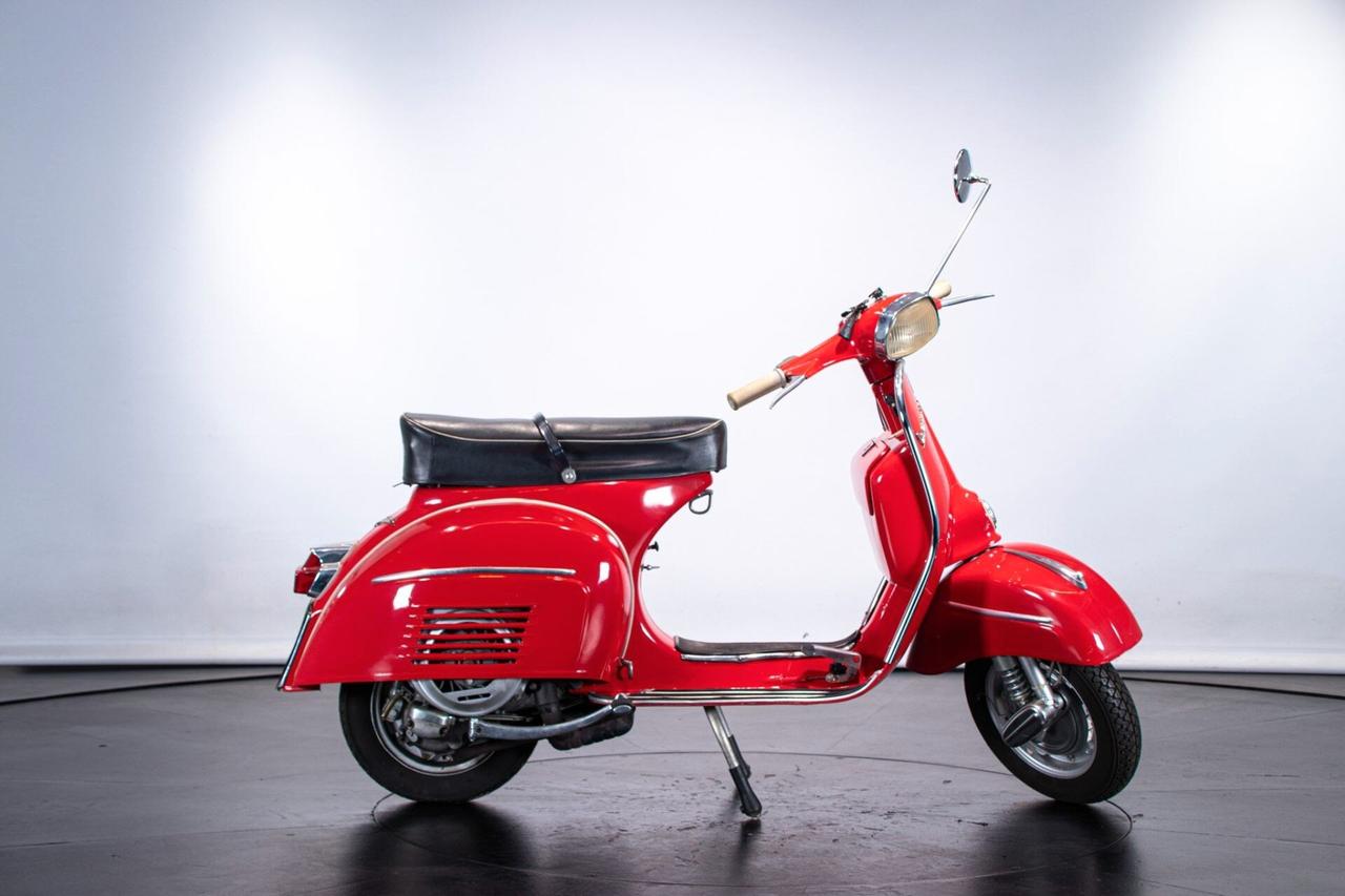 Piaggio Vespa 180 SS