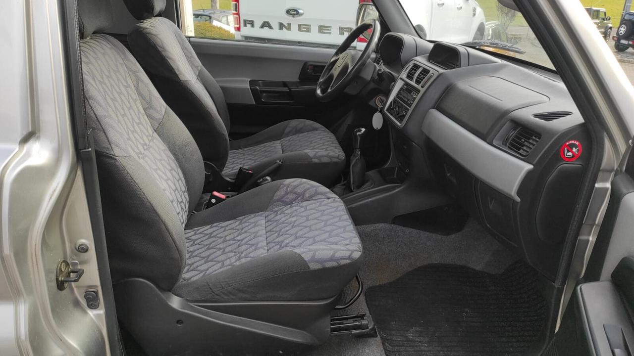 MITSUBISHI PAJERO PININ 1.8 BENZINA 120CV 4X4 GANCIO TRAINO