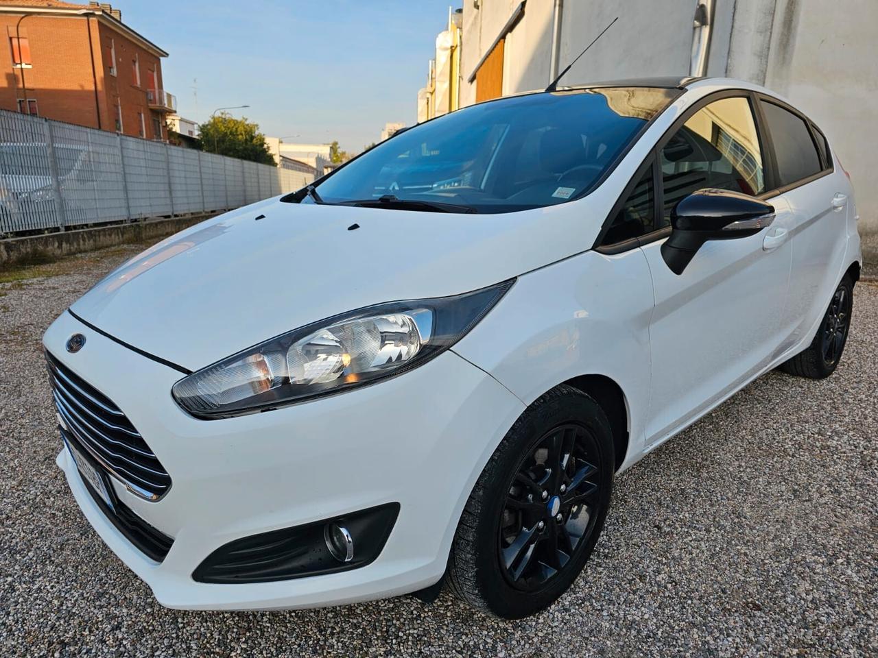 Ford Fiesta 1.5 TDCi 75cv Titanium*Clima*Cerchi*Neop
