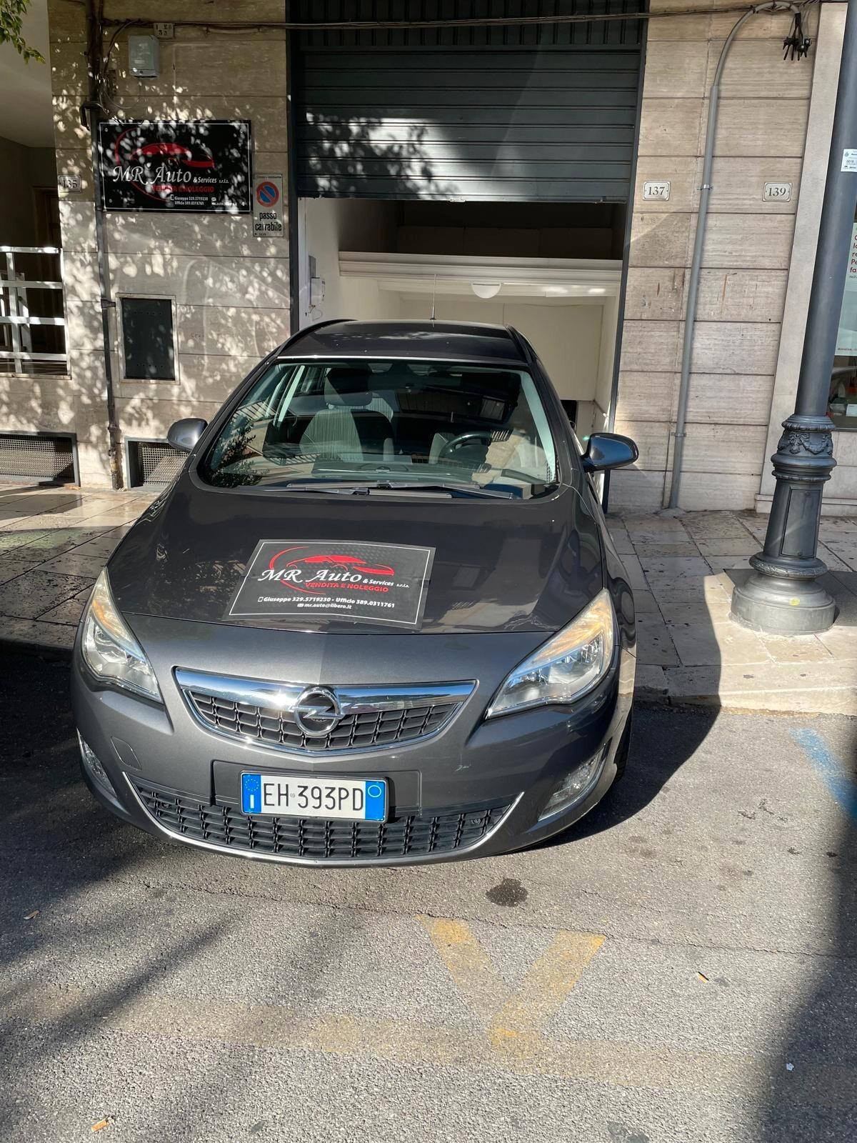 Opel Astra 1.7 CDTI 110CV Sports Tourer Cosmo