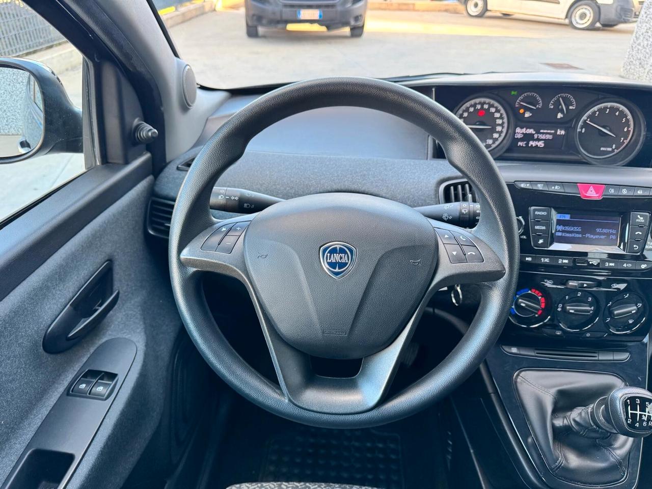 Ypsilon 1.0 FireFly 5 porte S&S Hybrid Silver