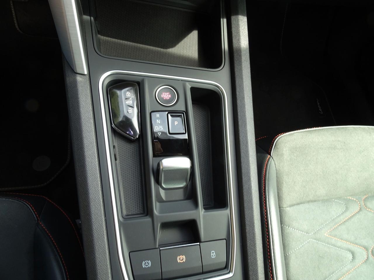 SEAT Leon 1.4 e-HYBRID 204 CV DSG FR PLUG IN *UNIPRO*