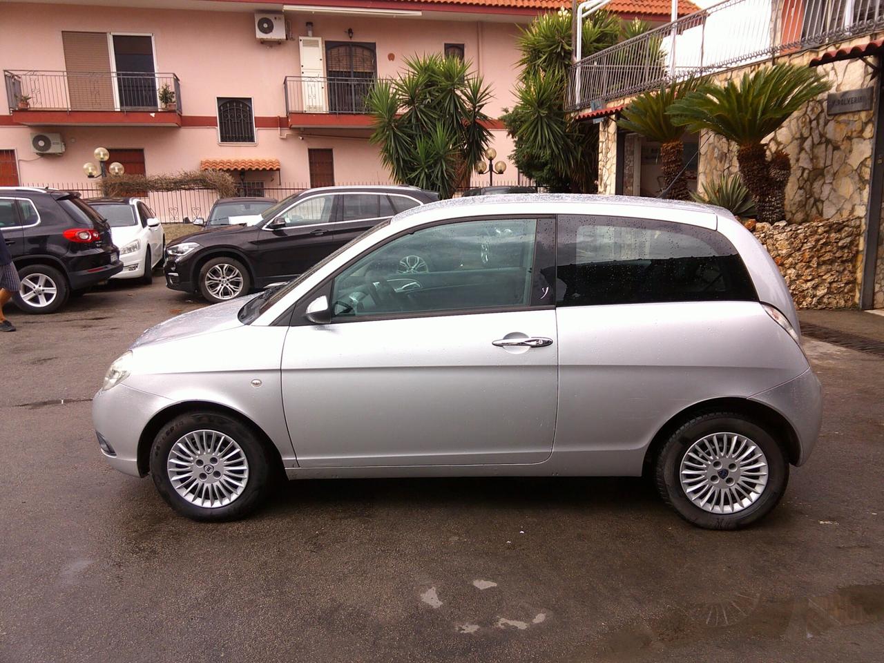 Lancia Ypsilon 1.2 Oro 08