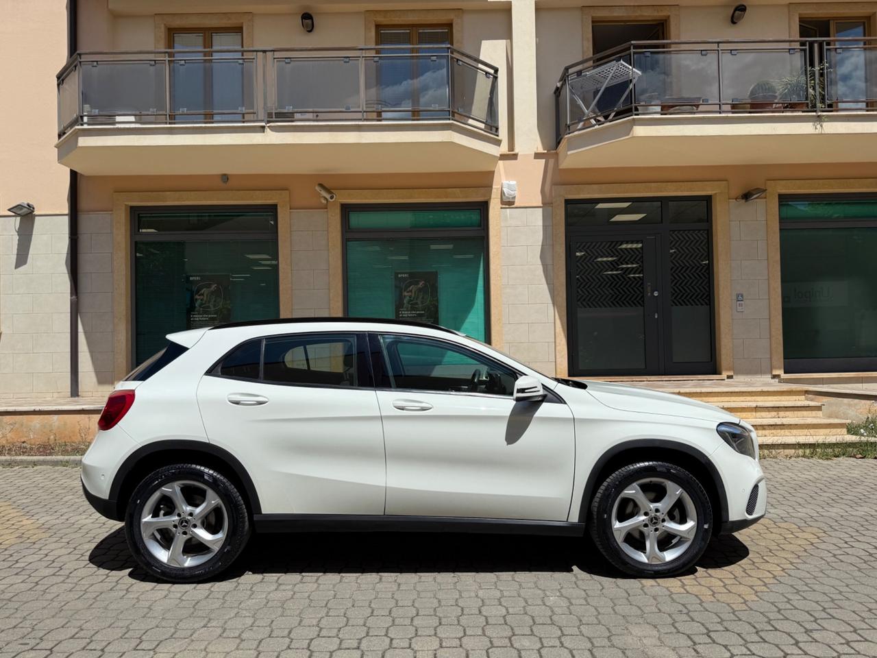 Mercedes-benz GLA 200 GLA 200 d Automatic Business
