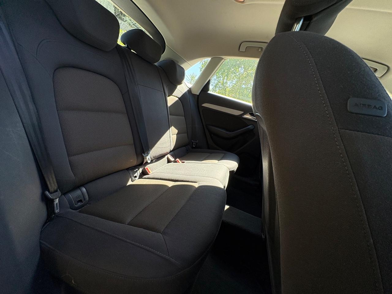 Audi Q3 2.0 TDI quattro S tronic Business