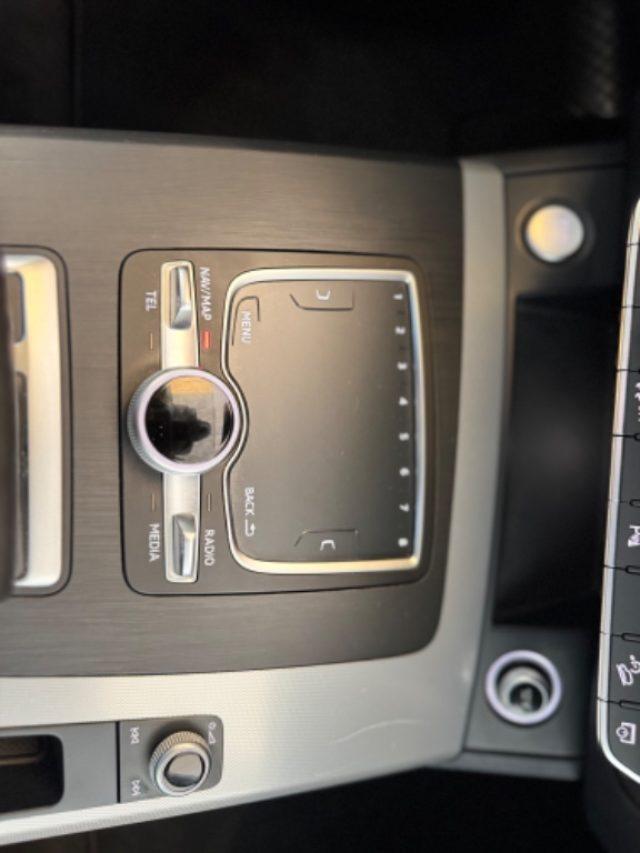 AUDI Q5 2.0 TDI quattro S tronic //SERVICE//