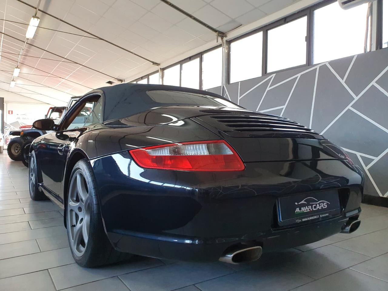 Porsche 911 Carrera Cabriolet