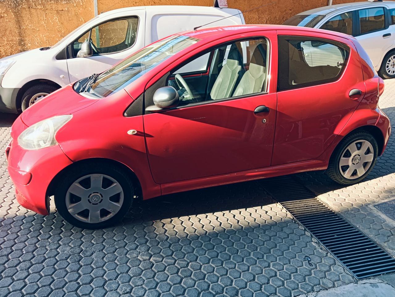 Toyota Aygo 1.0 12V VVT-i 5 porte