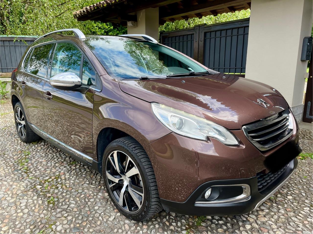 Peugeot 2008 1.6 e-HDi 115 CV *FULL OPTIONAL*